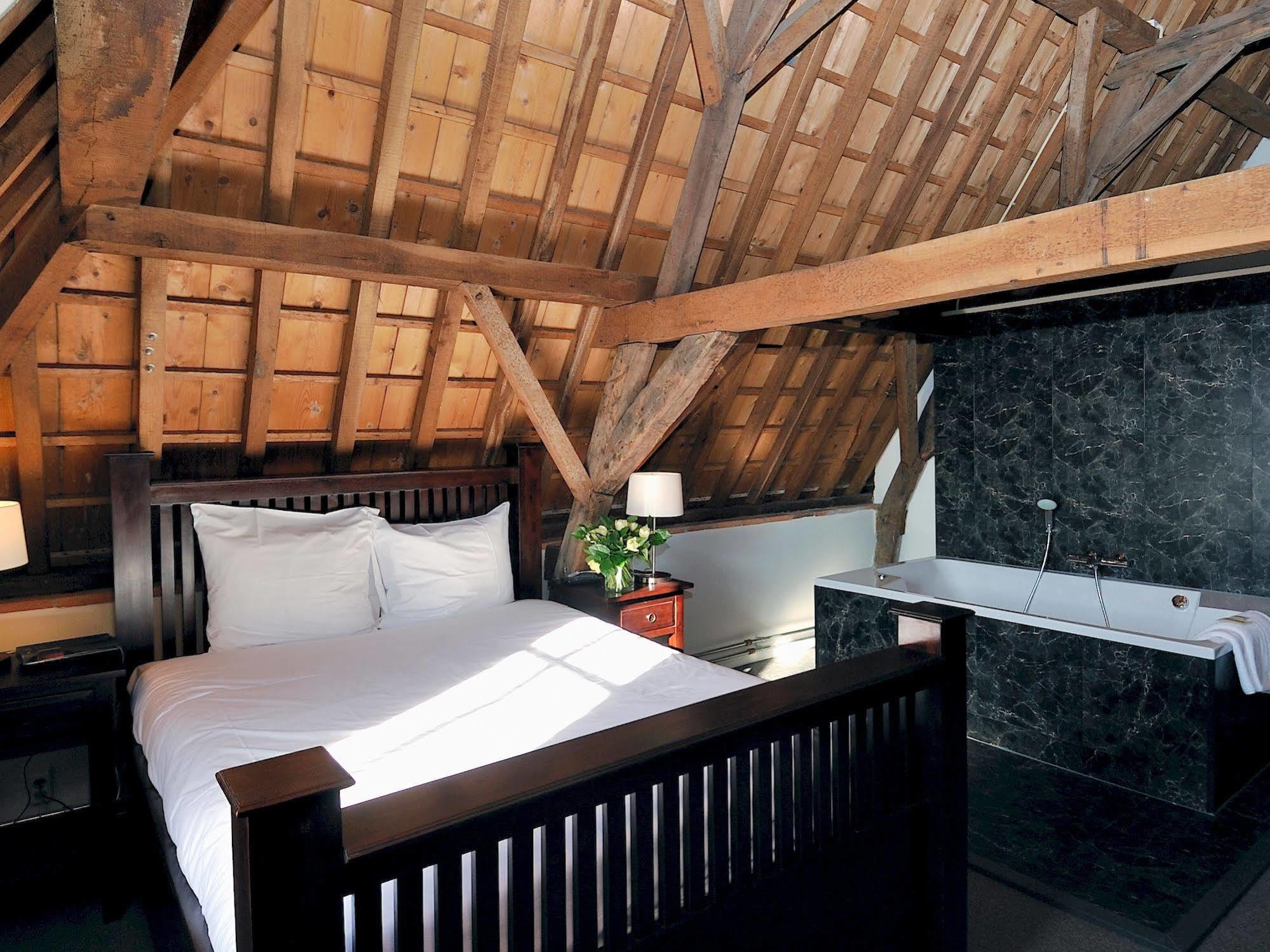 Hotel Het Raedthuys 圣特马坦迪克 外观 照片